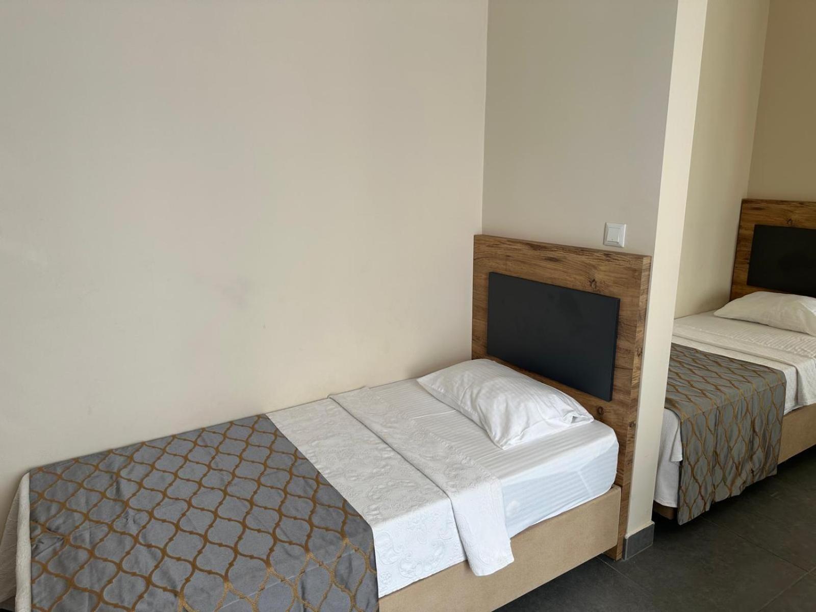 Club Efes Otel 锡利夫凯 外观 照片