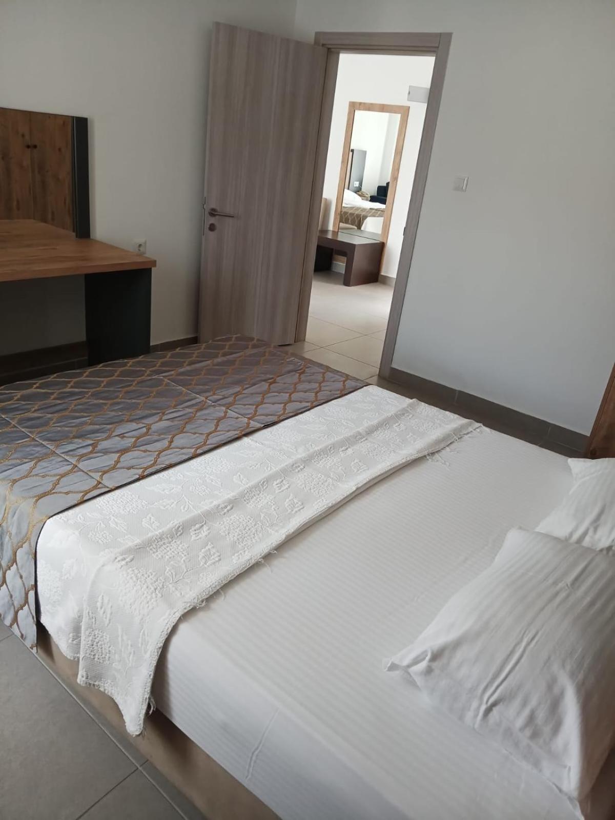 Club Efes Otel 锡利夫凯 外观 照片