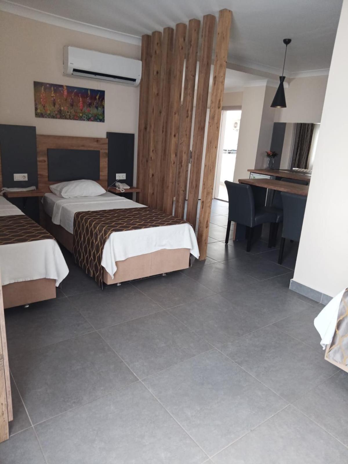 Club Efes Otel 锡利夫凯 外观 照片