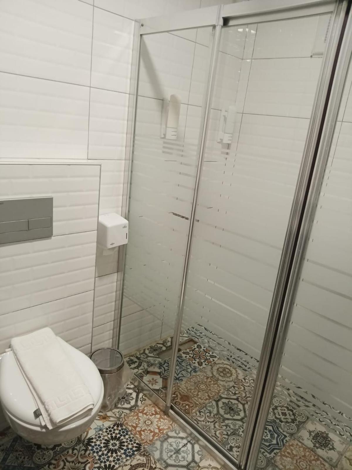 Club Efes Otel 锡利夫凯 外观 照片