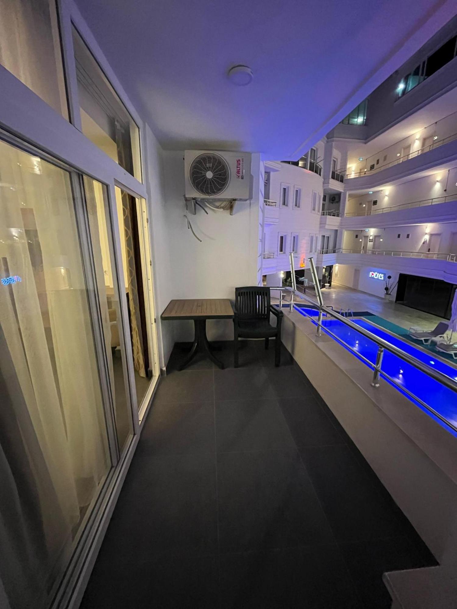 Club Efes Otel 锡利夫凯 外观 照片